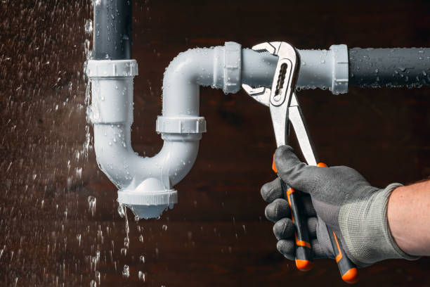 Professional Drain Cleaning technician working in Linden, IN